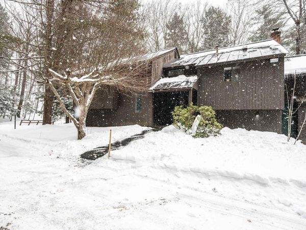 1299 Quechee Main Street, Unit 2E, Hartford, VT 05059