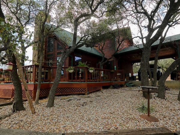 601 Echo DR, Spicewood, TX 78669