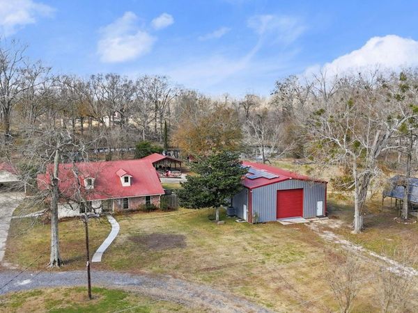 18181 Van Broussard Rd, Prairieville, LA 70769