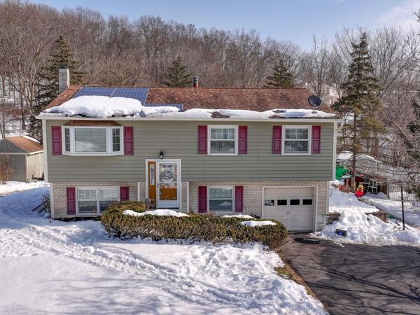 14 Capital Drive, Washingtonville, NY 10992