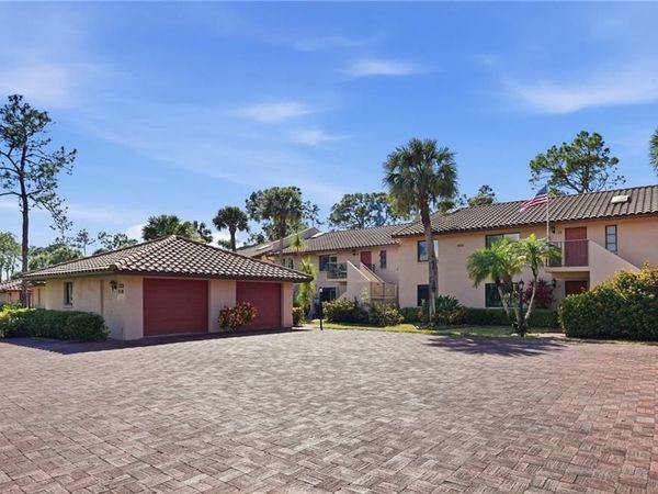 3231 Horse Carriage WAY, Unit 10, NAPLES, FL 34105