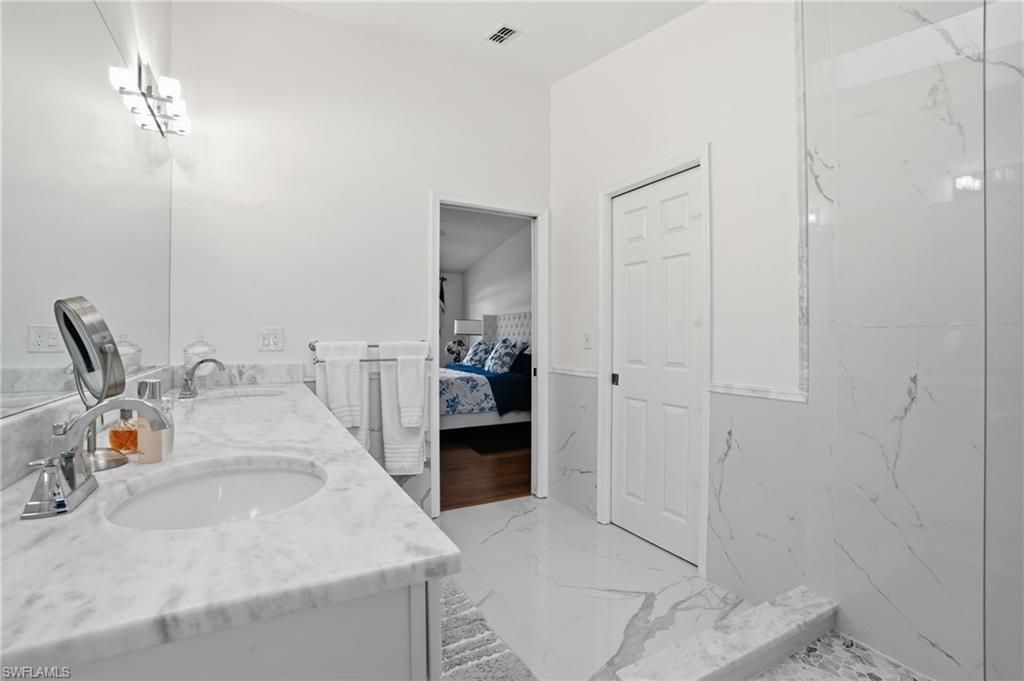 3231 Horse Carriage Way, Unit 10, Naples, FL 34105 Photo