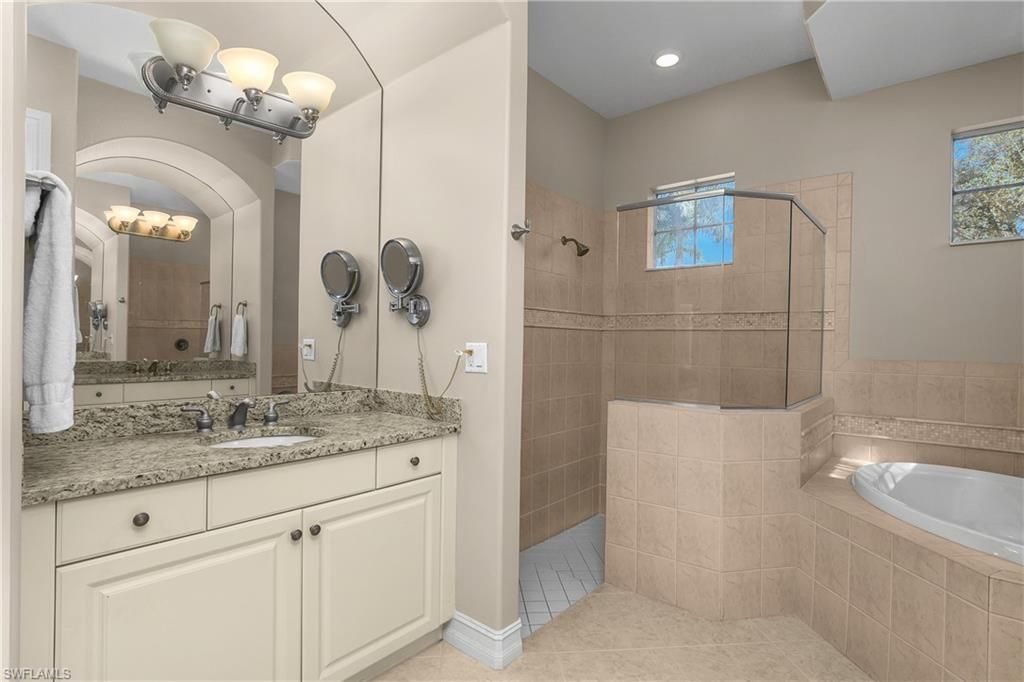 20022 Grande Lake Dr, Estero, FL 33928 Photo