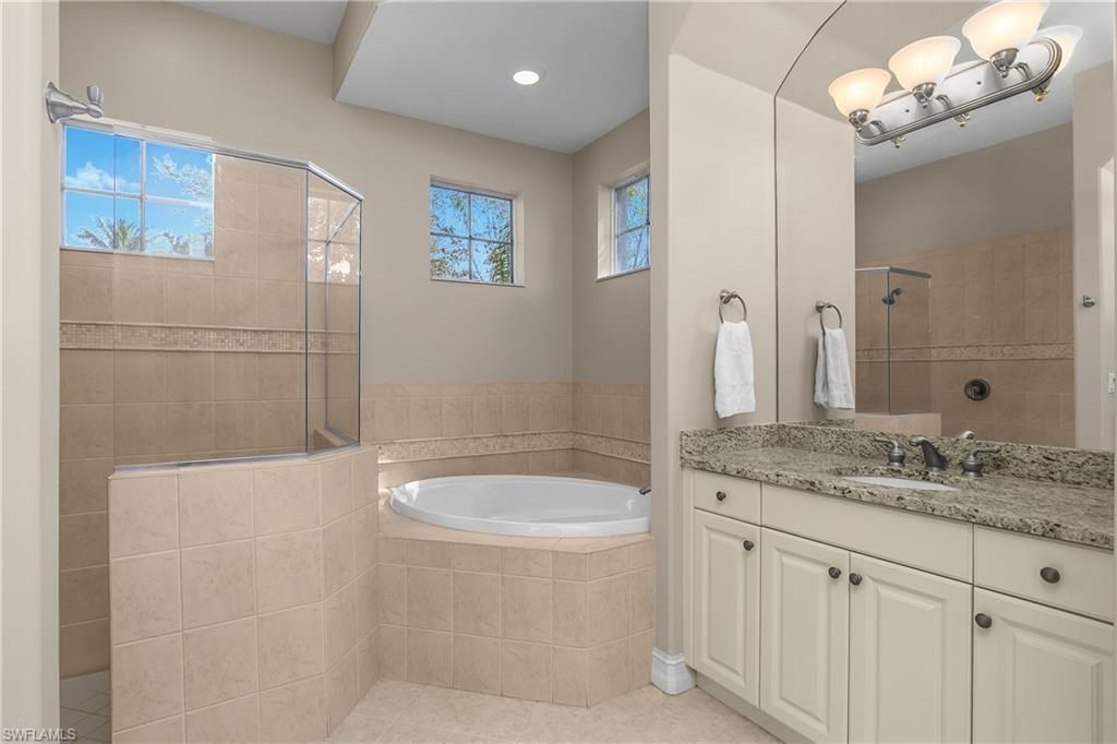 20022 Grande Lake Dr, Estero, FL 33928 Photo