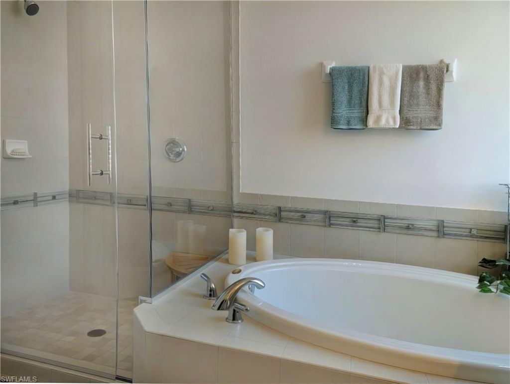 5758 Lago Villaggio Way, Naples, FL 34104 Photo