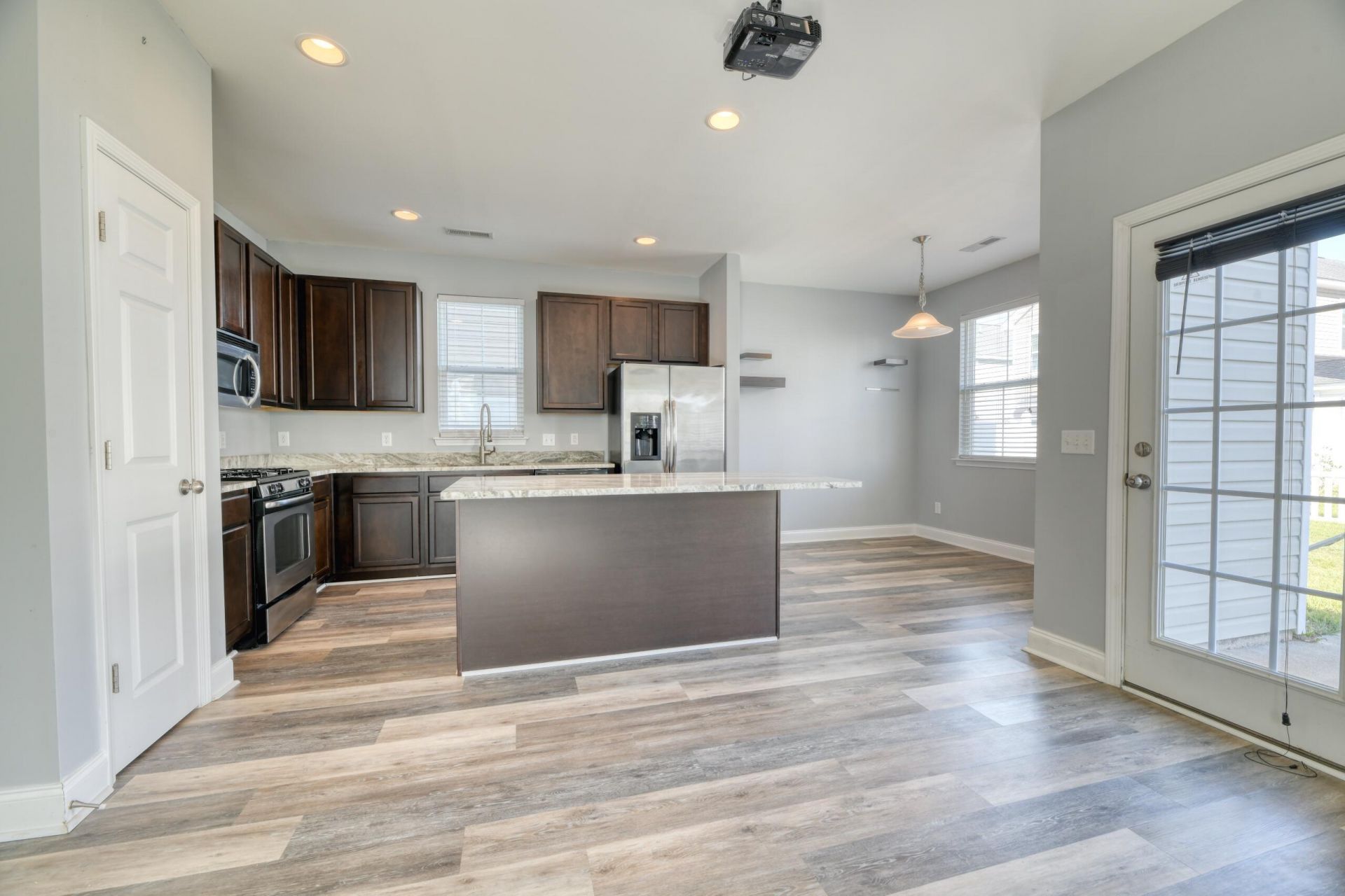 236 Larissa Drive Photo 10