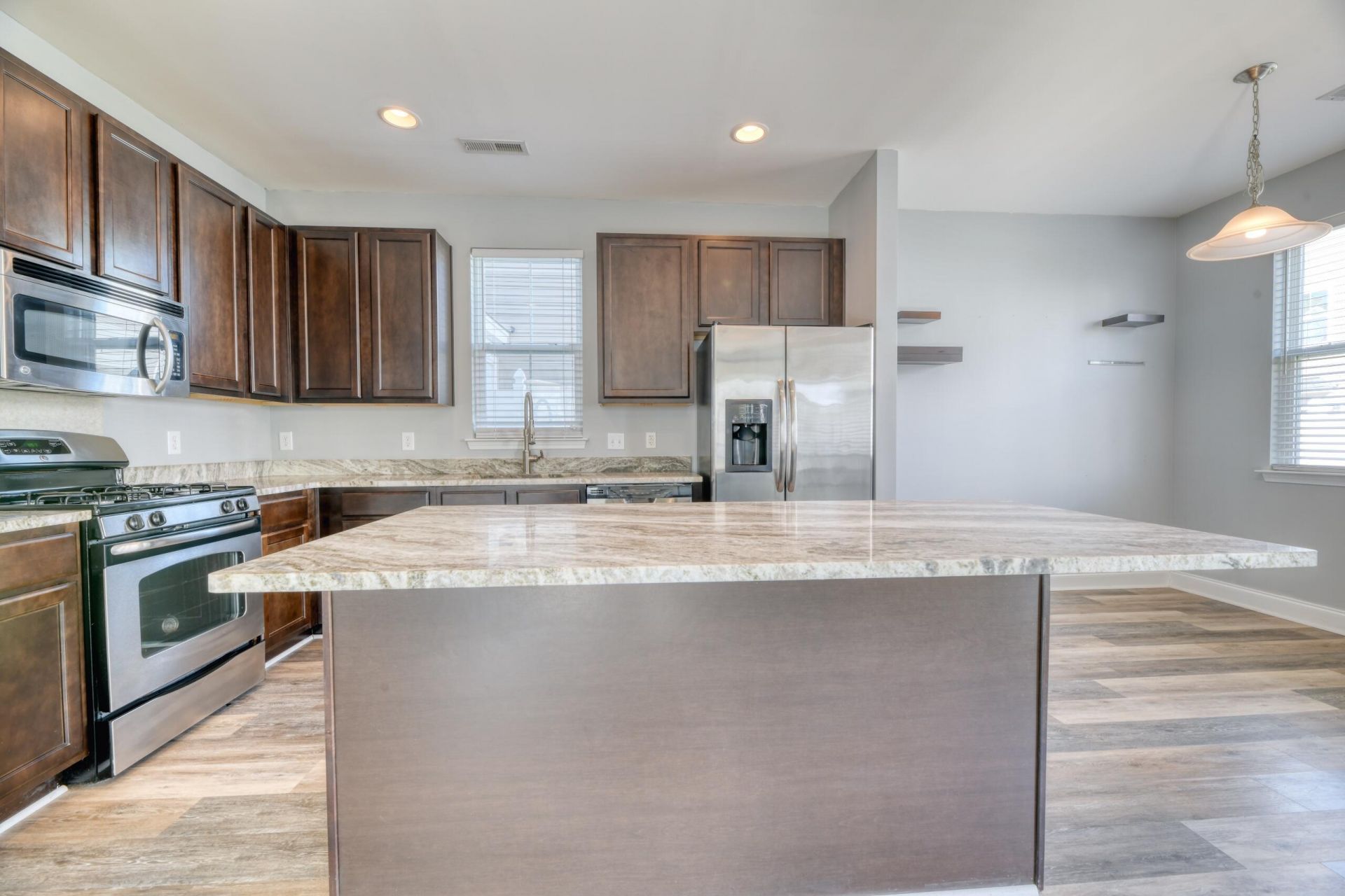 236 Larissa Drive Photo 11