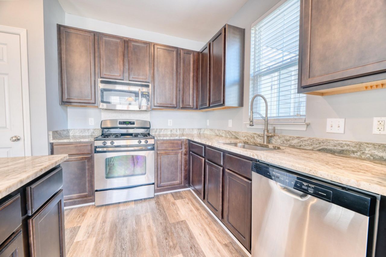 236 Larissa Drive Photo 13