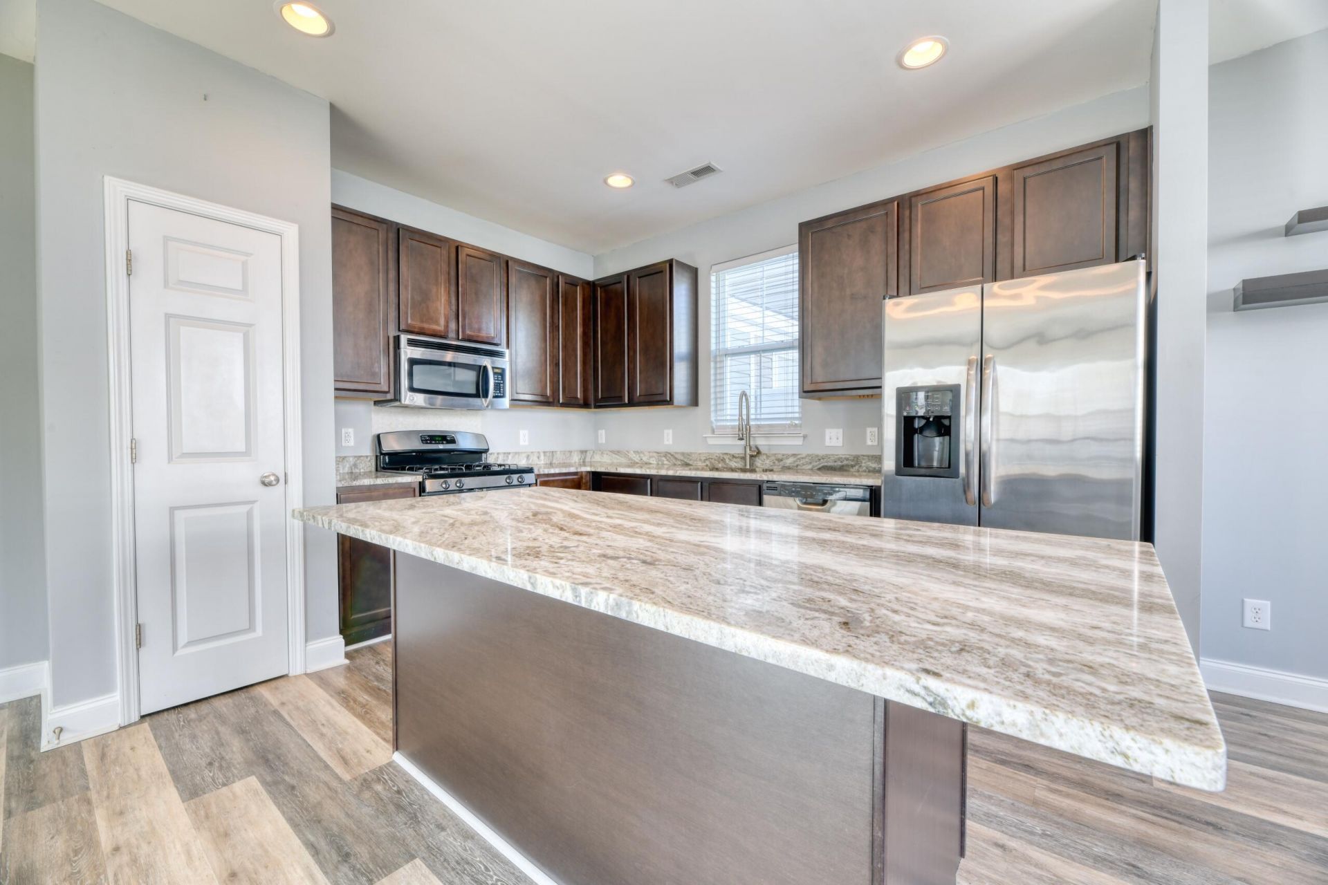 236 Larissa Drive Photo 13