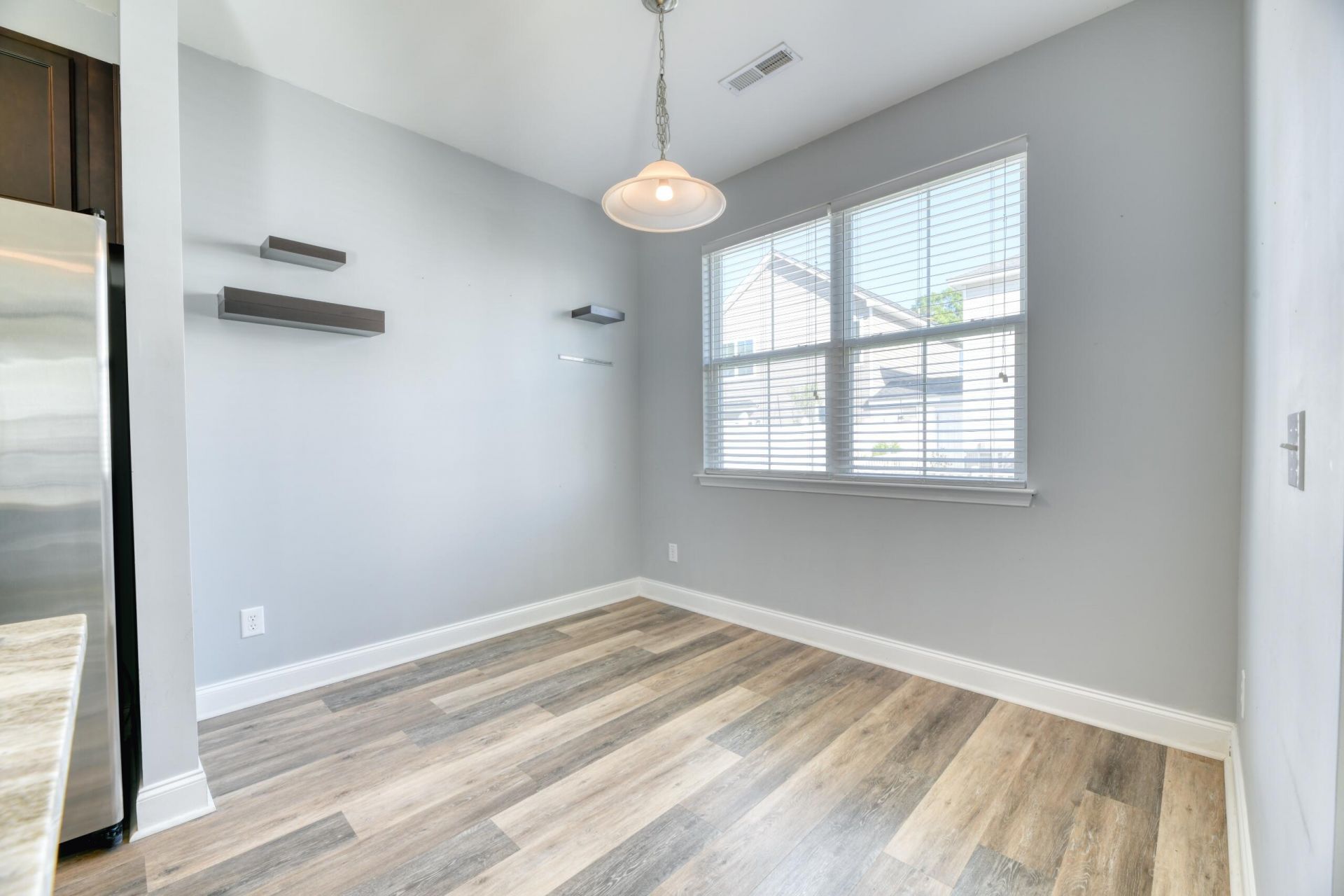 236 Larissa Drive Photo 18