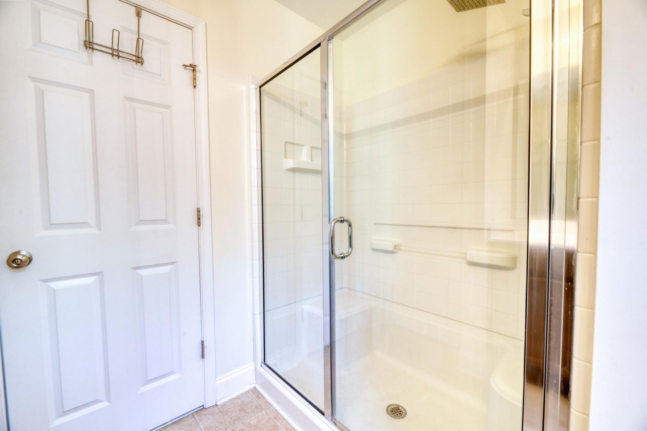 236 Larissa Drive Photo 23