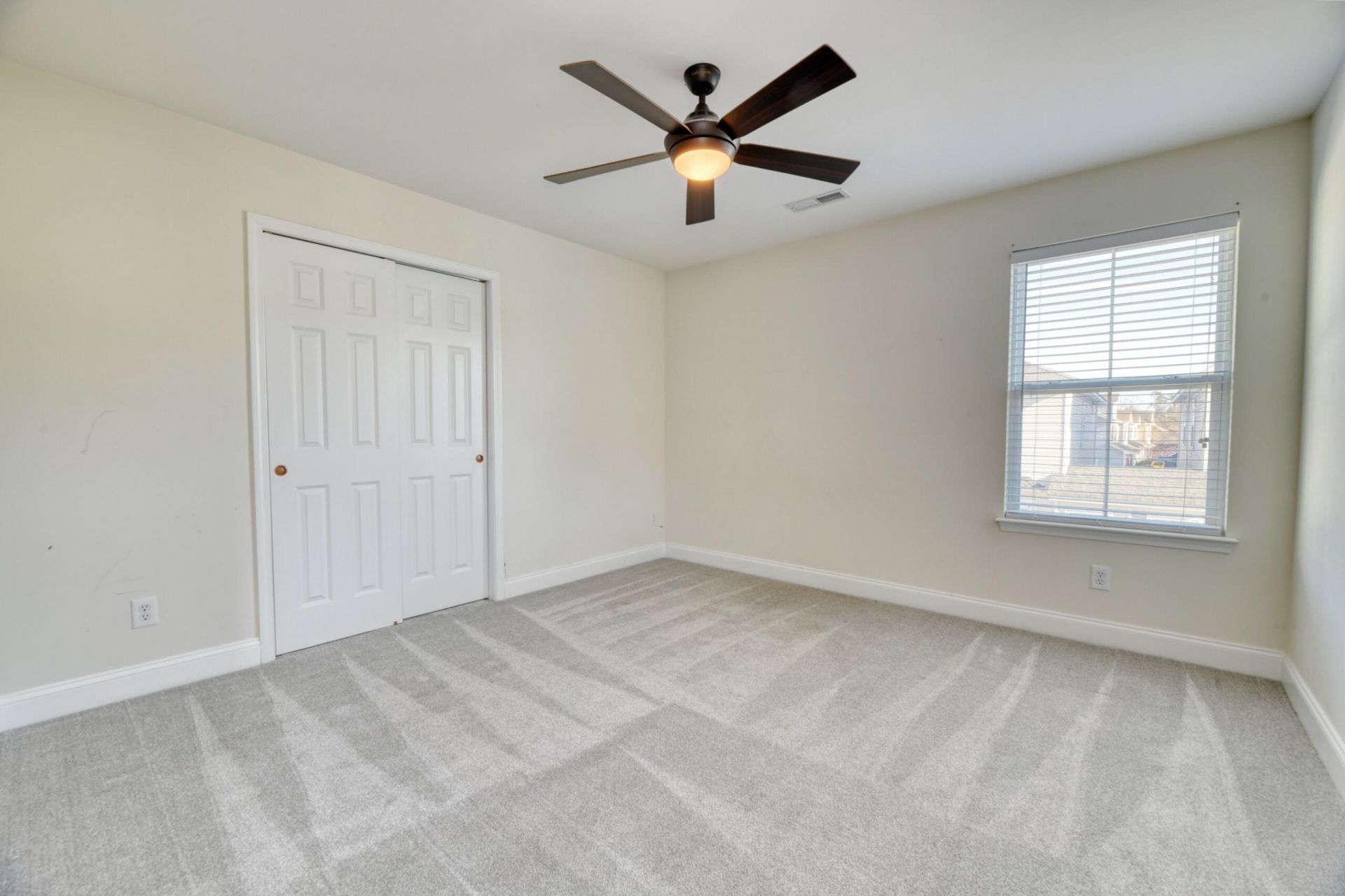 236 Larissa Drive Photo 31