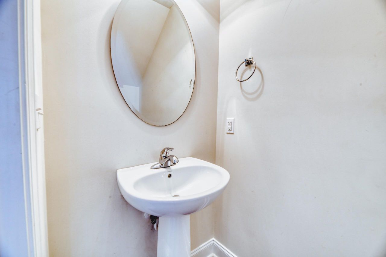 236 Larissa Drive Photo 33