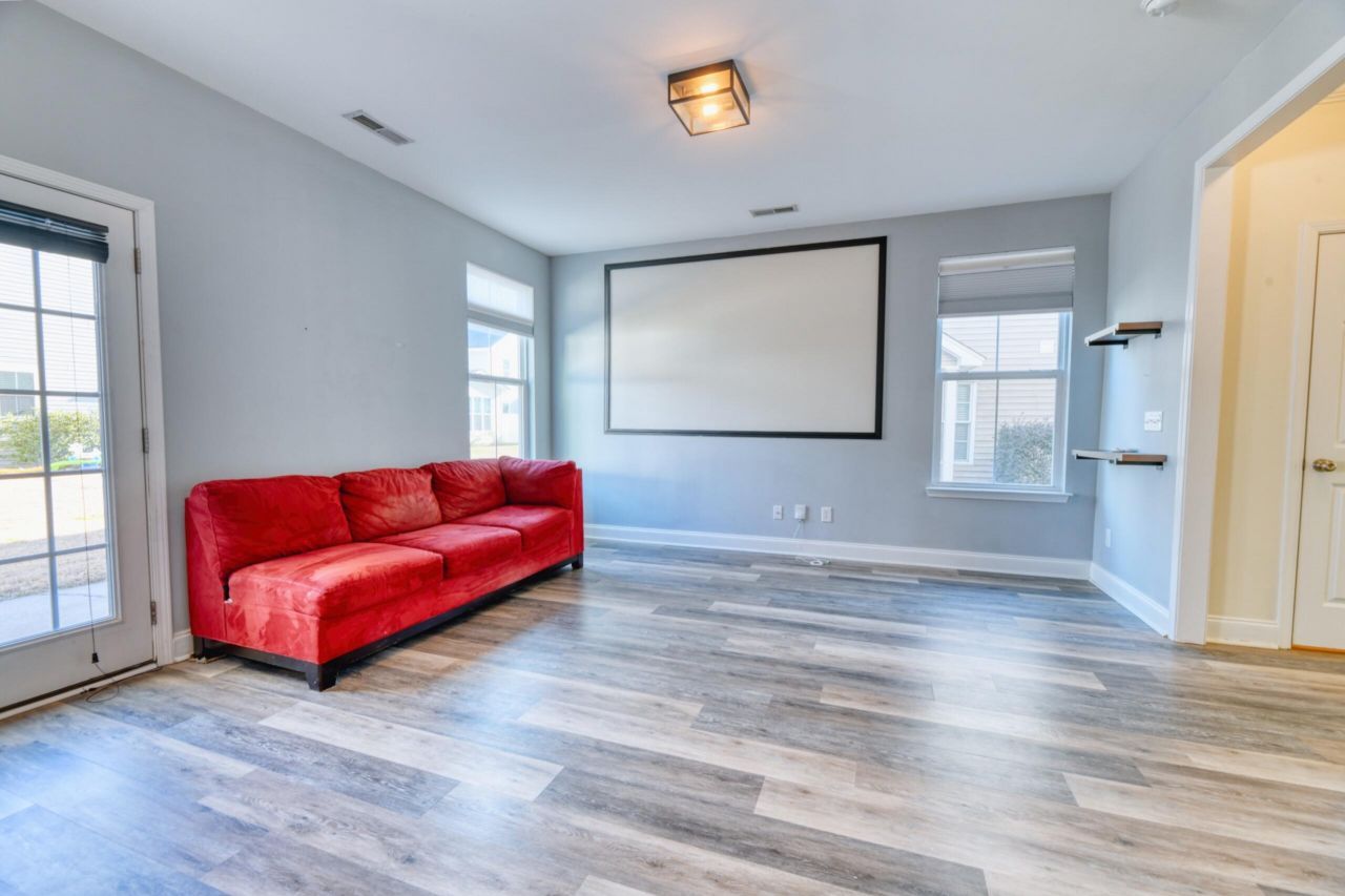 236 Larissa Drive Photo 5