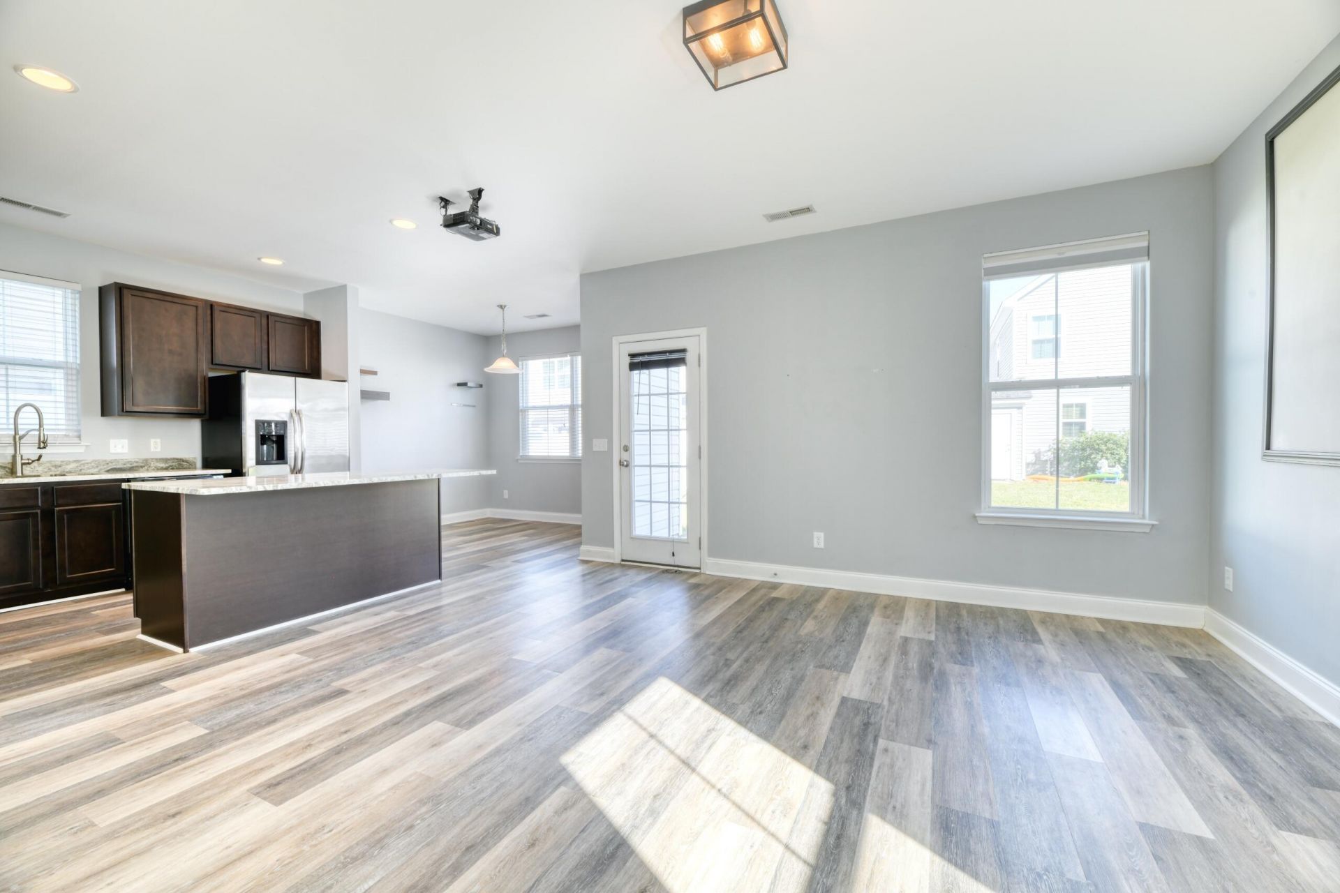 236 Larissa Drive Photo 5