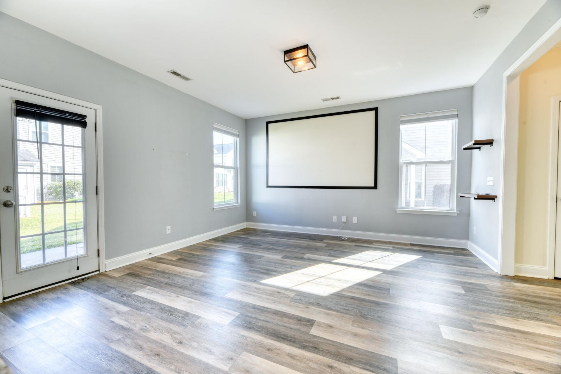 236 Larissa Drive Photo 6