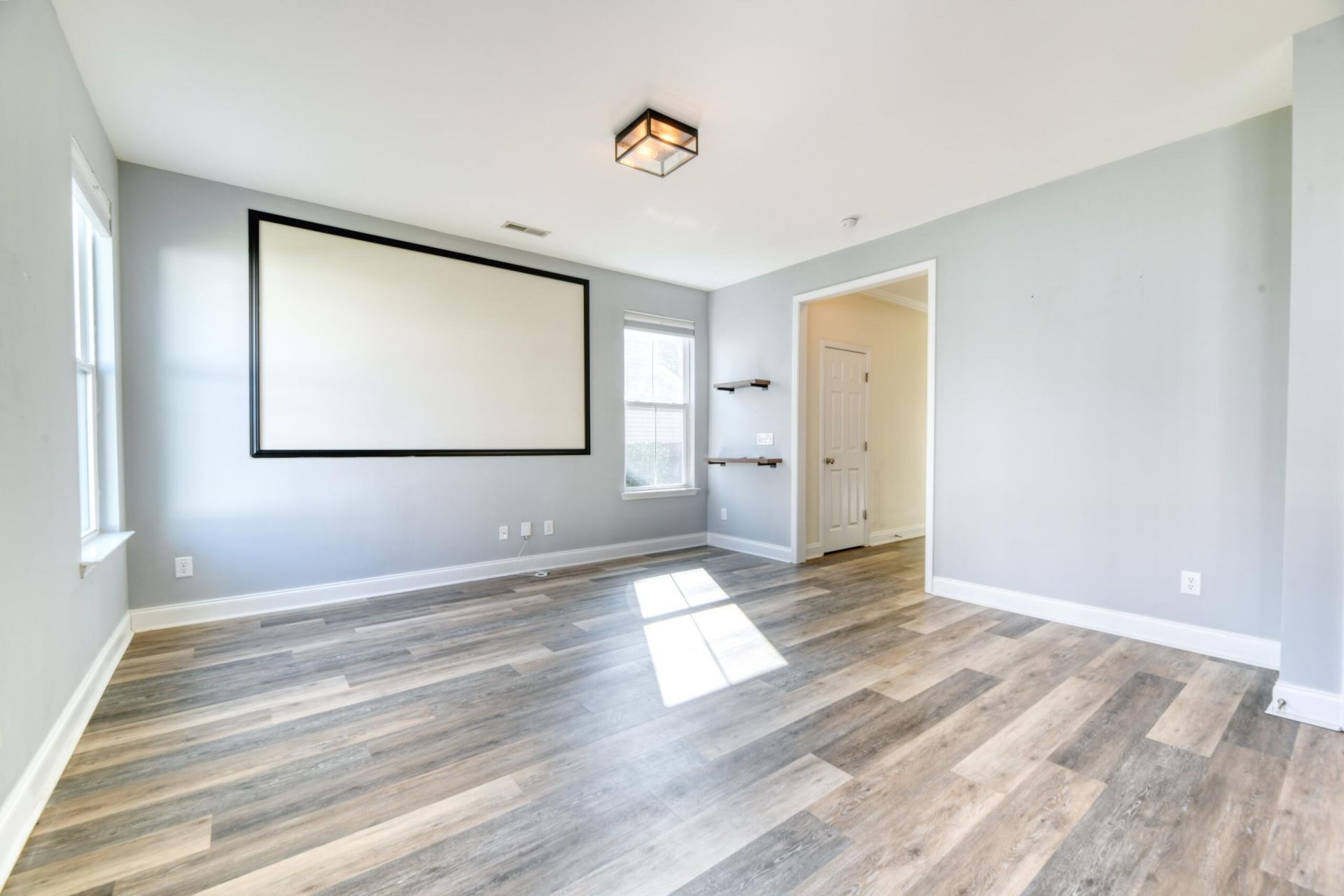 236 Larissa Drive Photo 7