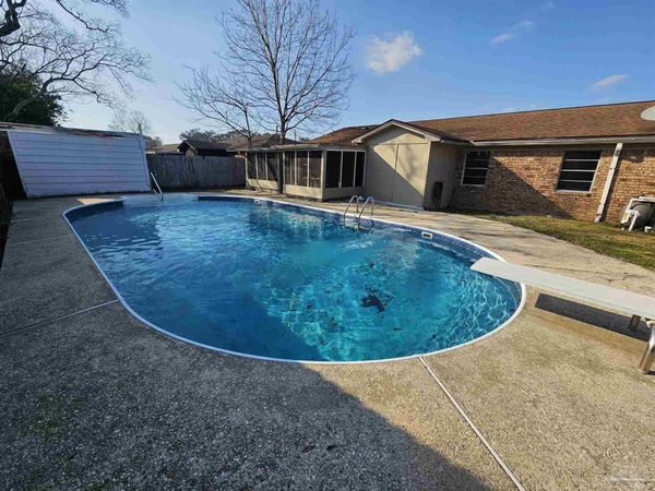 7109 Redondo Dr, Pensacola, FL 32526