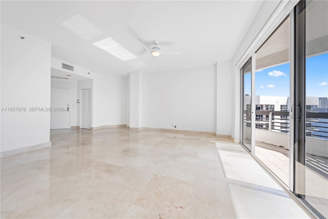 3600 Mystic Pointe Dr, Unit PH6, Aventura, FL 33180 Photo