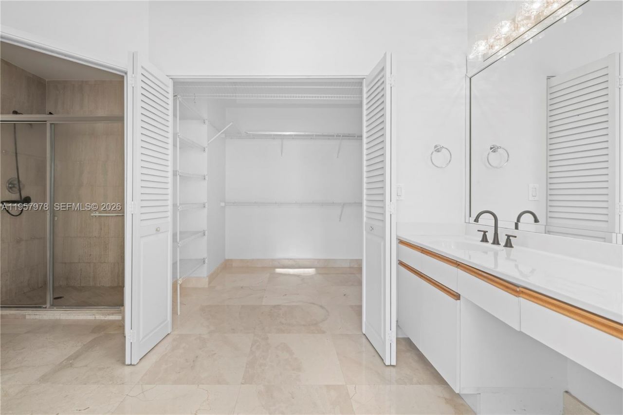 3600 Mystic Pointe Dr, Unit PH6, Aventura, FL 33180 Photo