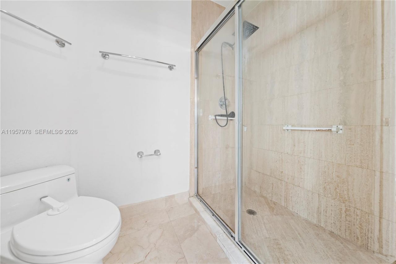 3600 Mystic Pointe Dr, Unit PH6, Aventura, FL 33180 Photo