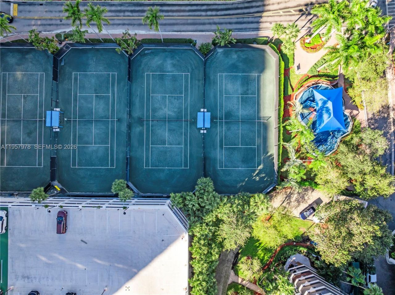 3600 Mystic Pointe Dr, Unit PH6, Aventura, FL 33180 Photo