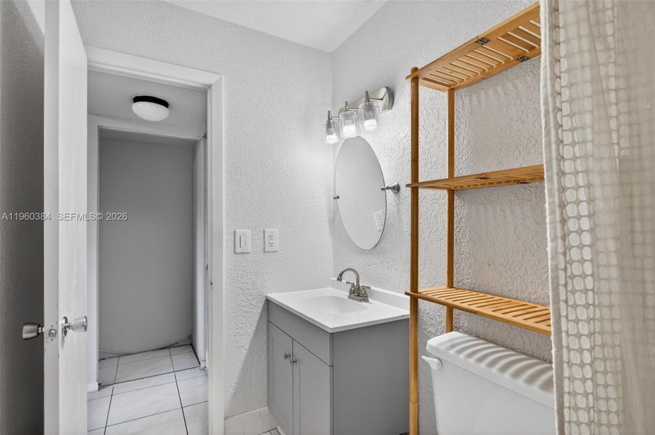 7708 Margate Blvd, Unit C5-5, Margate, FL 33063 Photo