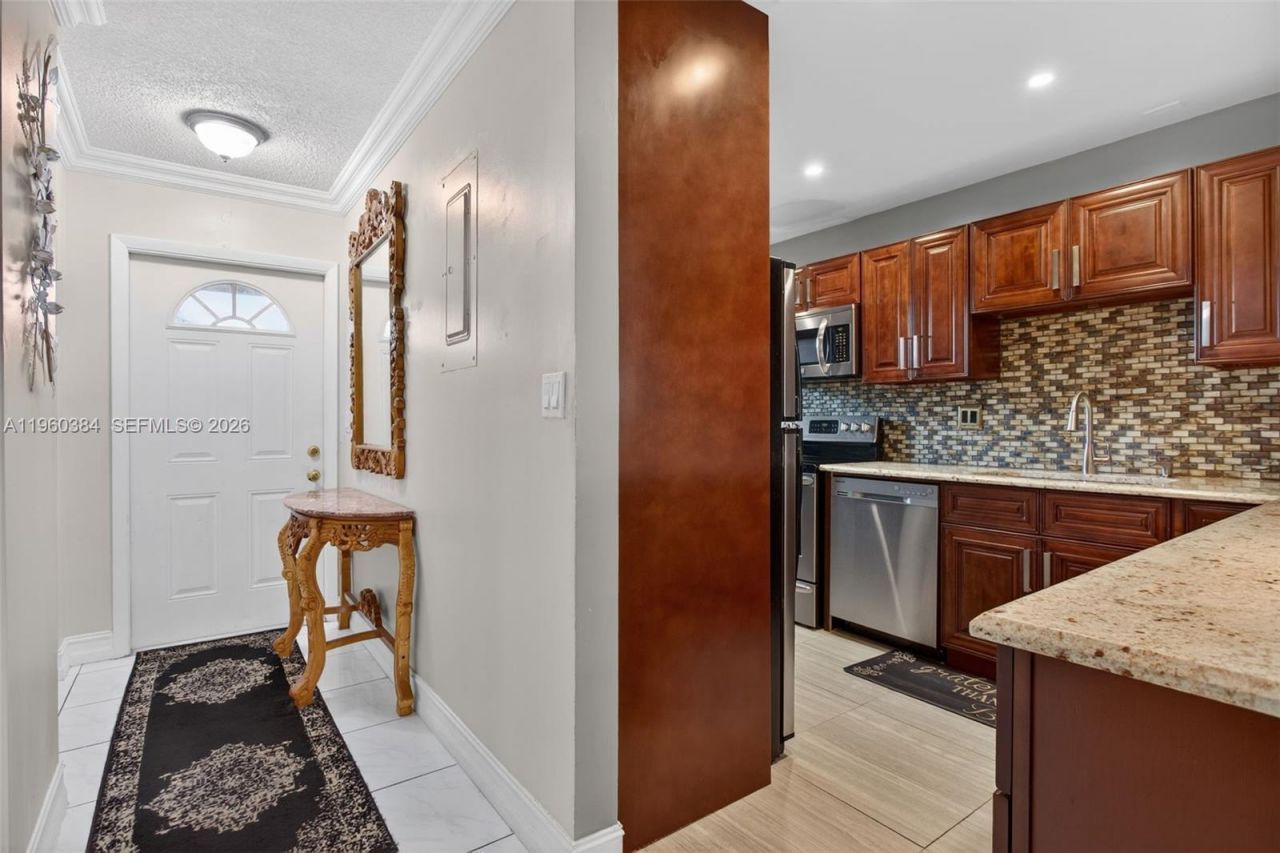 7708 Margate Blvd, Unit C5-5, Margate, FL 33063 Photo