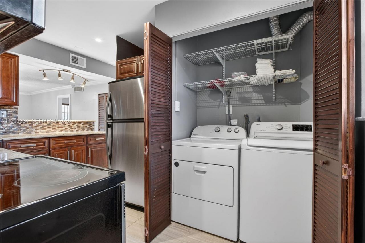 7708 Margate Blvd, Unit C5-5, Margate, FL 33063 Photo