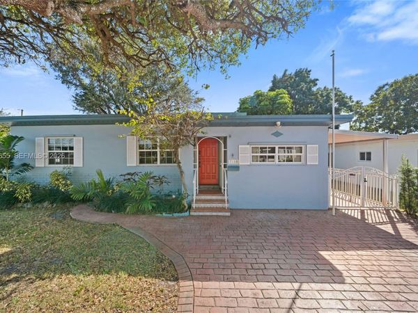 7110 SW 13th Ter, Miami, FL 33144