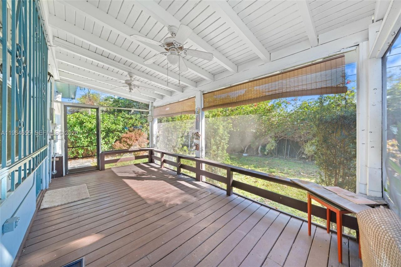 7110 SW 13th Ter, Miami, FL 33144 Photo