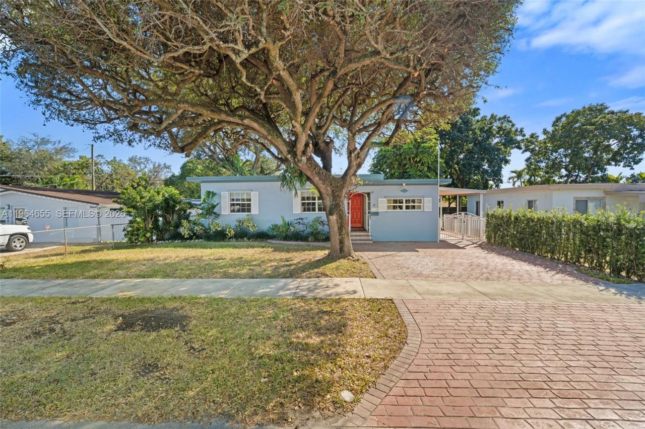 7110 SW 13th Ter, Miami, FL 33144 Photo