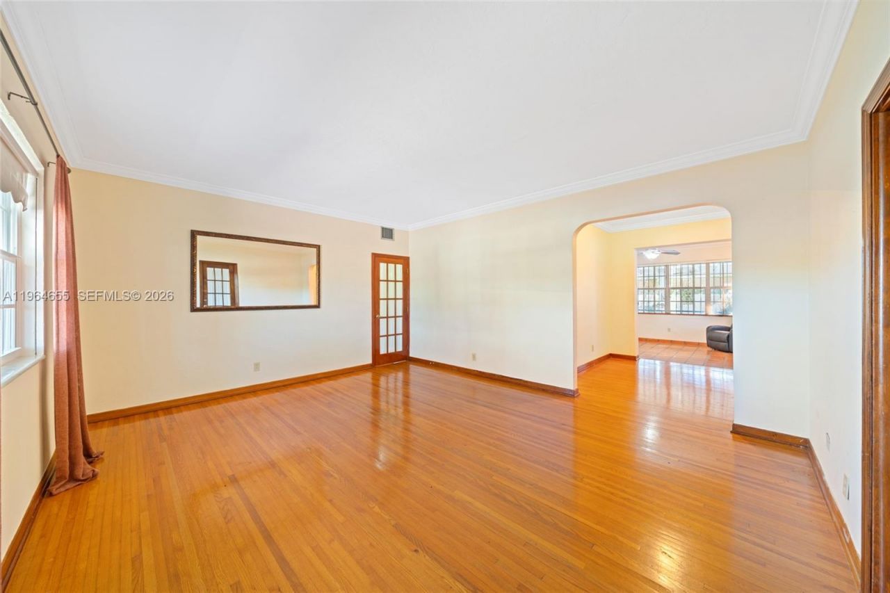 7110 SW 13th Ter, Miami, FL 33144 Photo