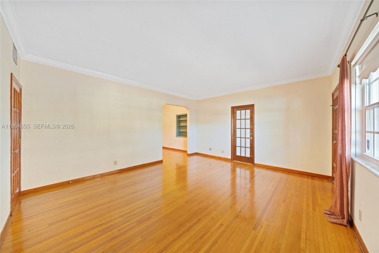 7110 SW 13th Ter, Miami, FL 33144 Photo