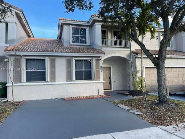 821 NW 130th Ave , Unit 821, Pembroke Pines, FL 33028