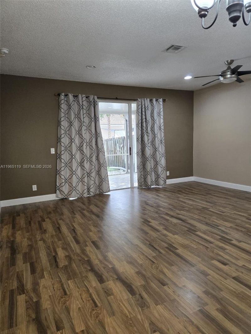 821 NW 130th Ave, Unit 821, Pembroke Pines, FL 33028 Photo