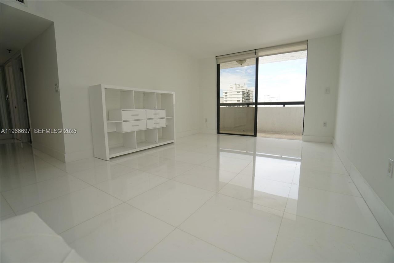 1775 Washington Ave , Unit 11C, Miami Beach, FL 33139 Photo