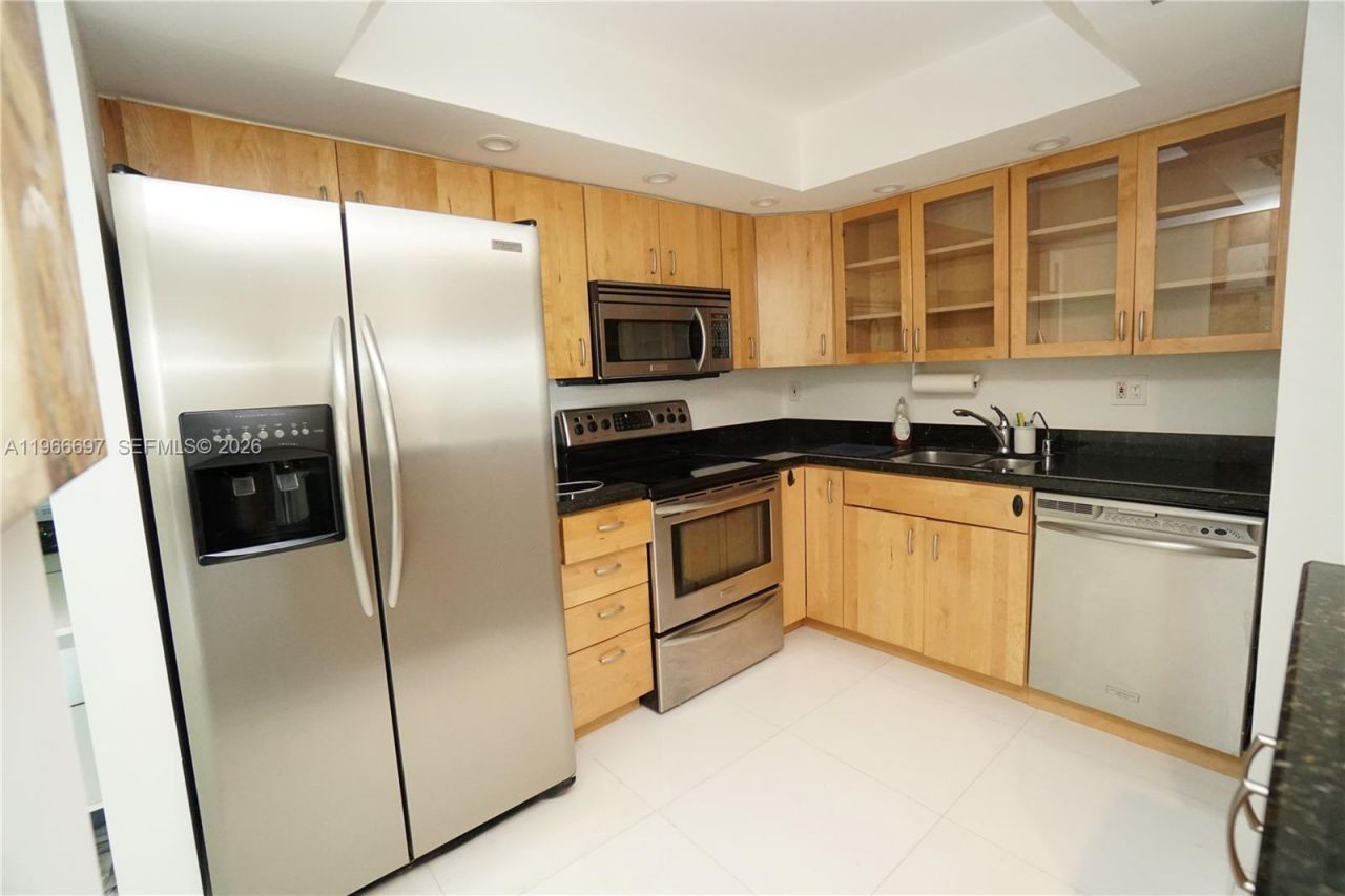 1775 Washington Ave , Unit 11C, Miami Beach, FL 33139 Photo