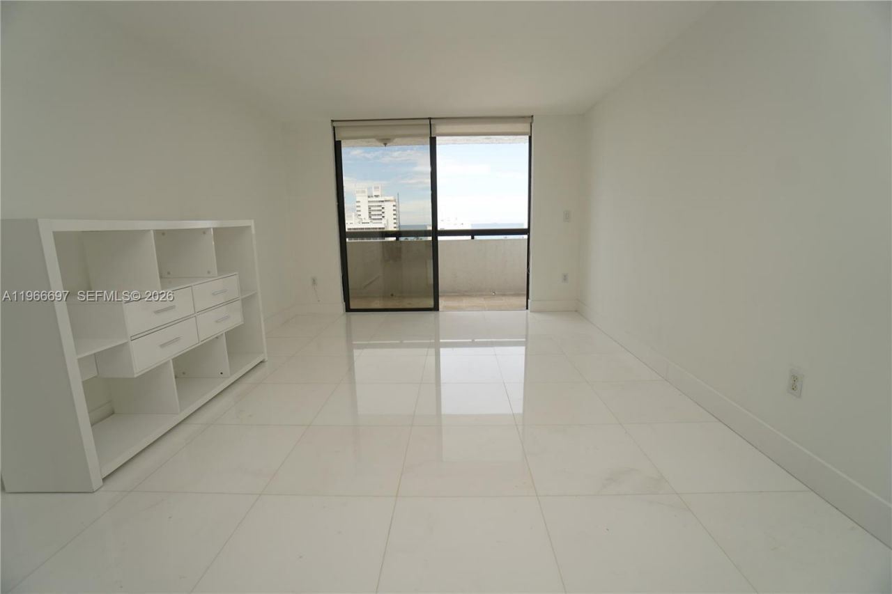 1775 Washington Ave , Unit 11C, Miami Beach, FL 33139 Photo