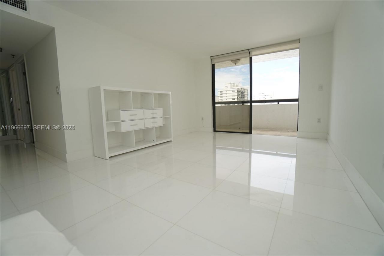 1775 Washington Ave , Unit 11C, Miami Beach, FL 33139 Photo