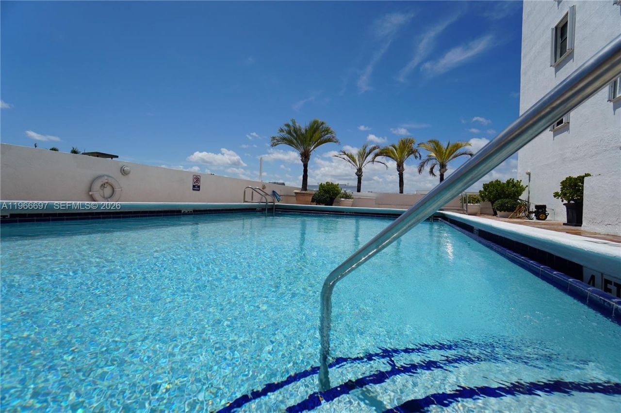 1775 Washington Ave , Unit 11C, Miami Beach, FL 33139 Photo