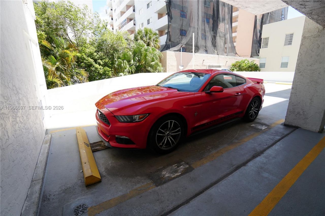 1775 Washington Ave , Unit 11C, Miami Beach, FL 33139 Photo