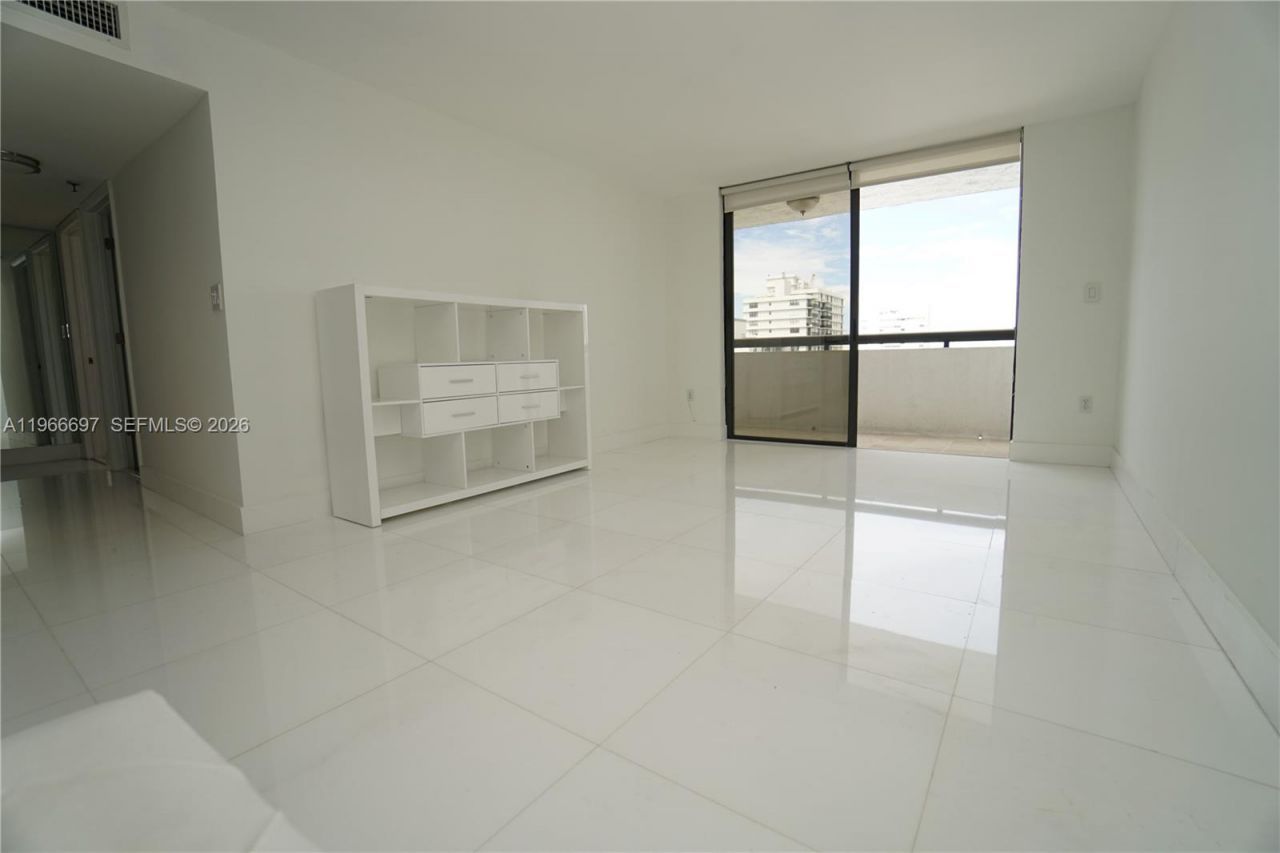 1775 Washington Ave , Unit 11C, Miami Beach, FL 33139 Photo