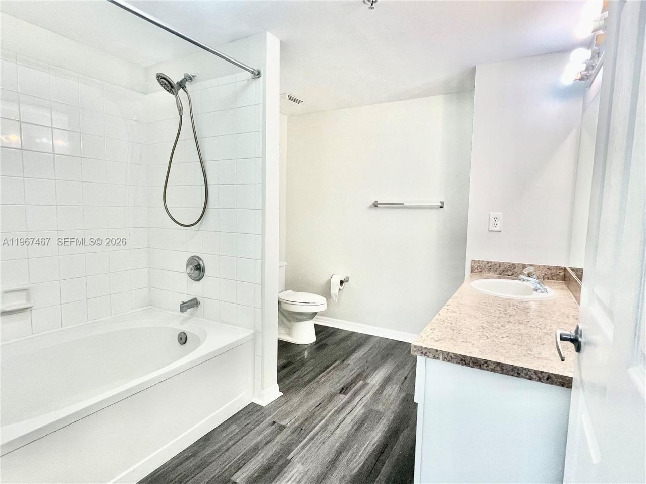 100 SW 117th Ter, Unit 2101, Pembroke Pines, FL 33025 Photo