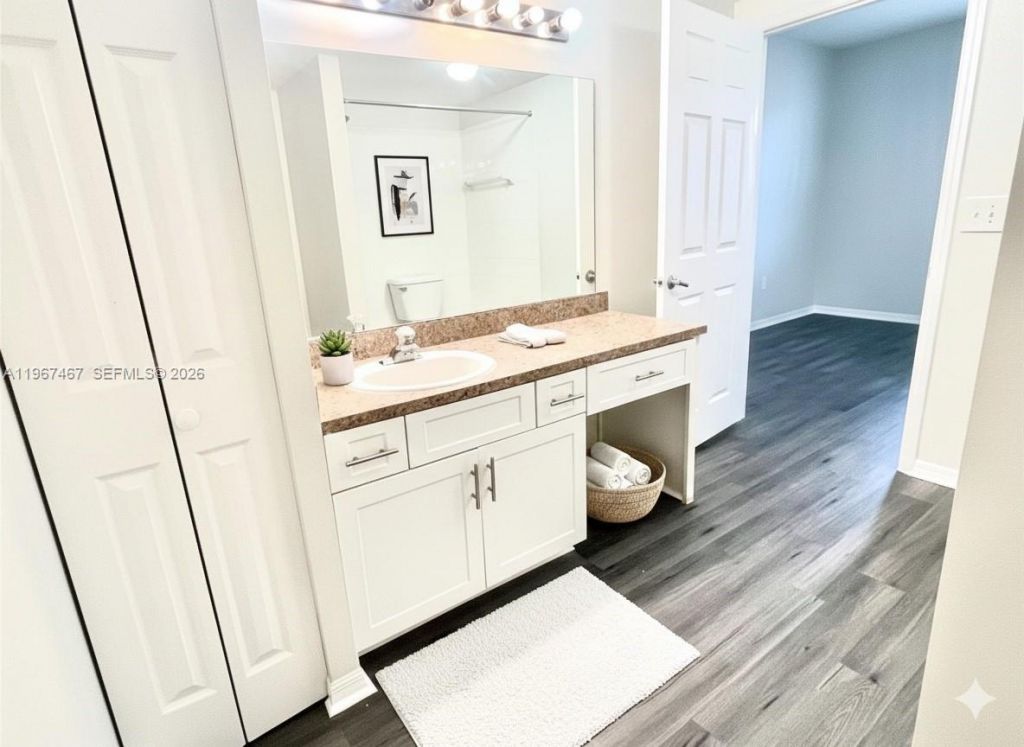 100 SW 117th Ter, Unit 2101, Pembroke Pines, FL 33025 Photo