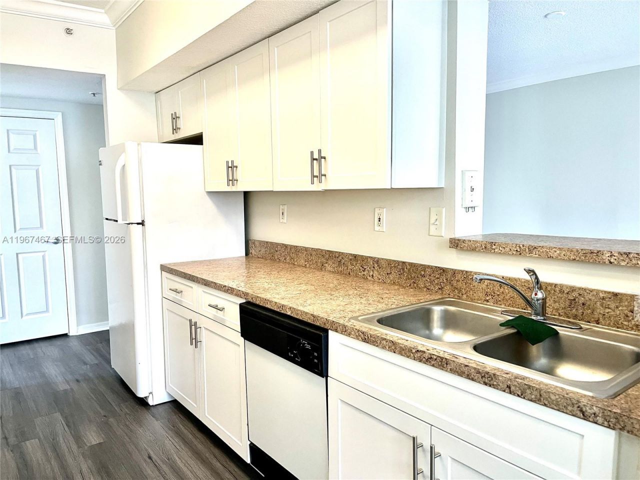 100 SW 117th Ter, Unit 2101, Pembroke Pines, FL 33025 Photo