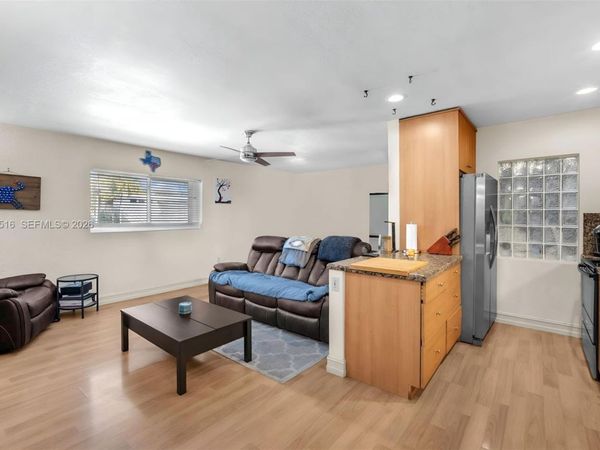 1423 Holly Heights Dr , Unit 18, Fort Lauderdale, FL 33304