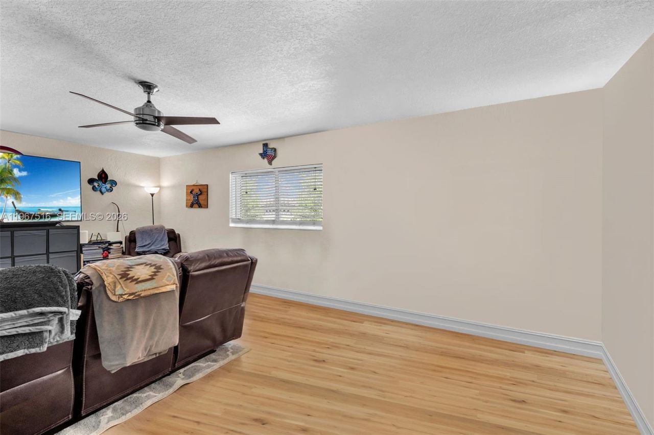 1423 Holly Heights Dr , Unit 18, Fort Lauderdale, FL 33304 Photo