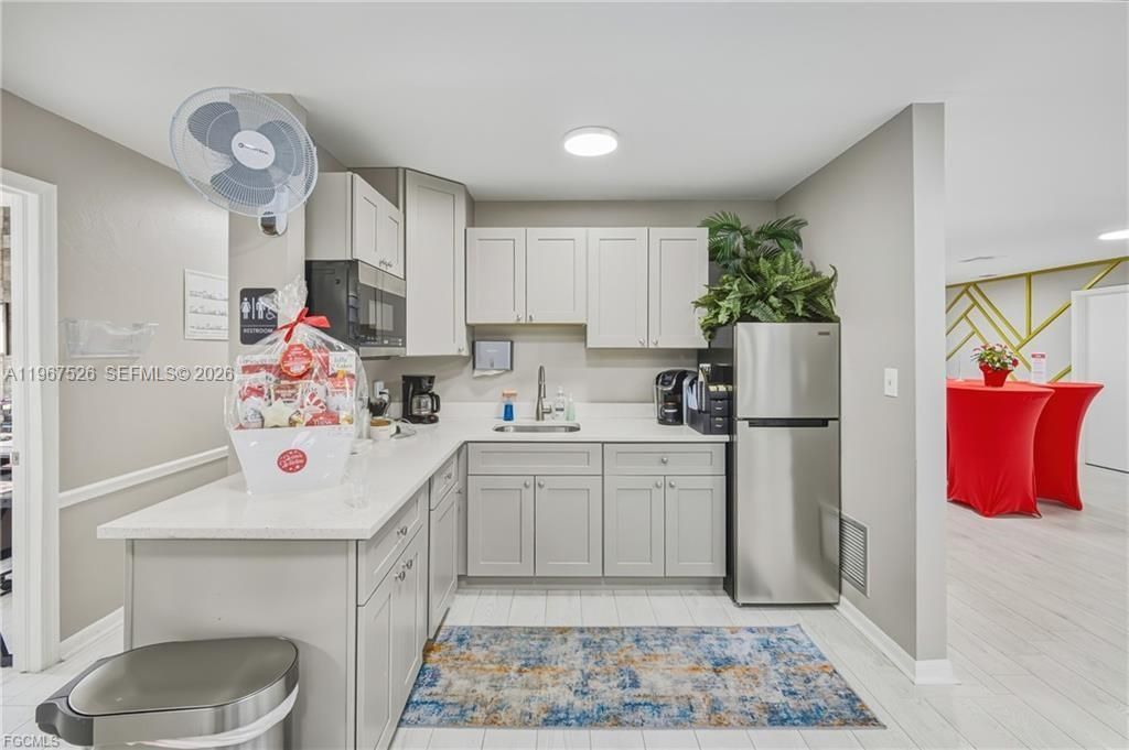 2080 Collier Avenue, Fort Myers, FL 33901 Photo