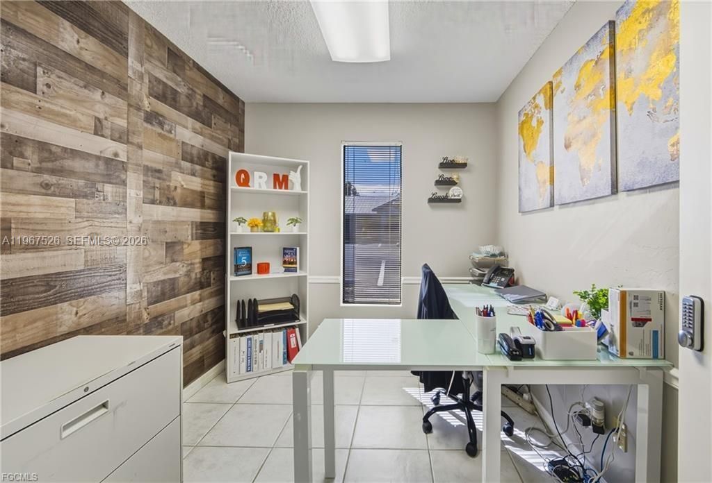 2080 Collier Avenue, Fort Myers, FL 33901 Photo